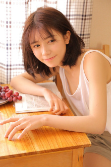 明星专题：凯尔希·格兰莫
